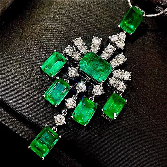 Vintage Emerald Sterling Silver Gemstone Statement Necklace - Picture 7 of 10